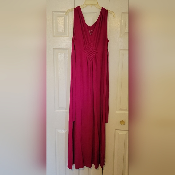 Fuchsia Pink V Neck Sleeveless Maternity Maxi Dress w. Belt by Liz Lange - Picture 1 of 5